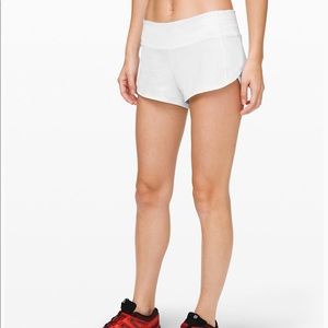 Lululemon White Speed Up Shorts, Size 2, 2.5”
